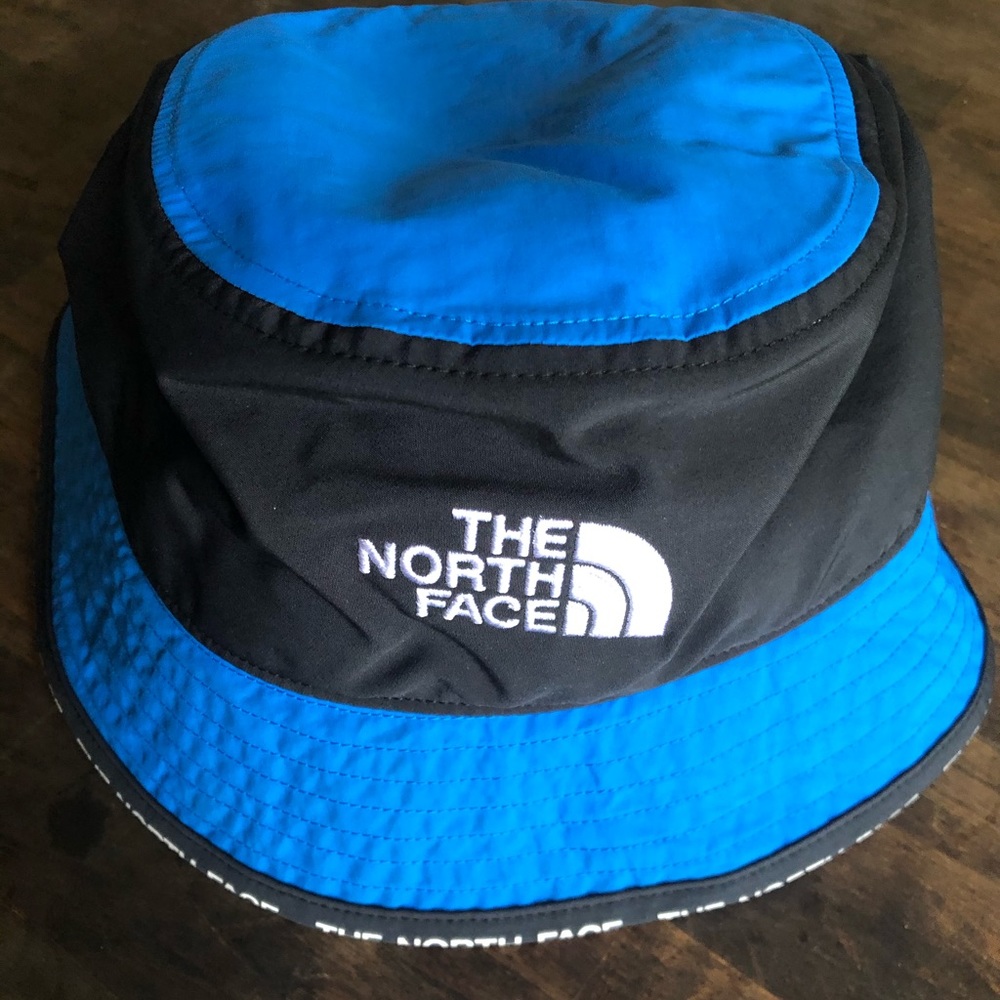 North face bucket hat